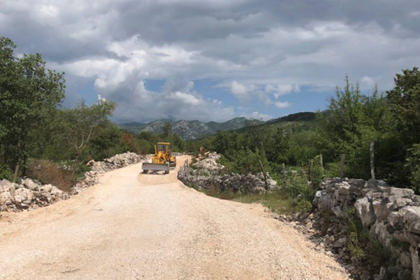 Predstavnici Općine Konavle sastali se s predstavnicima Hrvatskih cesta: Brza cesta neće prelaziti preko obiteljskih kuća i vinograda