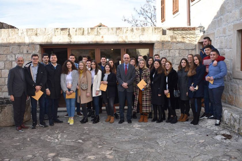 Načelnik Lasić potpisao 62 studentske stipendije: ”Općina Konavle u hrvatskom vrhu po broju visokoobrazovanih ljudi”