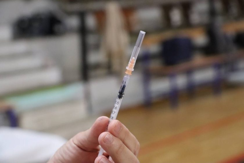 U petak (7. svibnja) u sportskoj dvorani na Grudi organizirano cijepljenje Konavljana