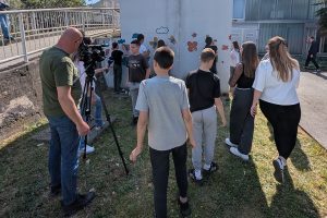 Učenici, umjetnost i ekologija u zajedničkoj priči: Cvijeto kao mural na OŠ Gruda!