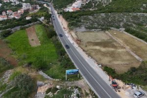 Napreduju radovi na DC 8 Obod – Zvekovica, u ponedjeljak planirana montaža rasvjetnih stupova