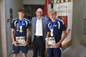 Načelnik Lasić primio mlade vaterpolske prvake svijeta iz Konavala
